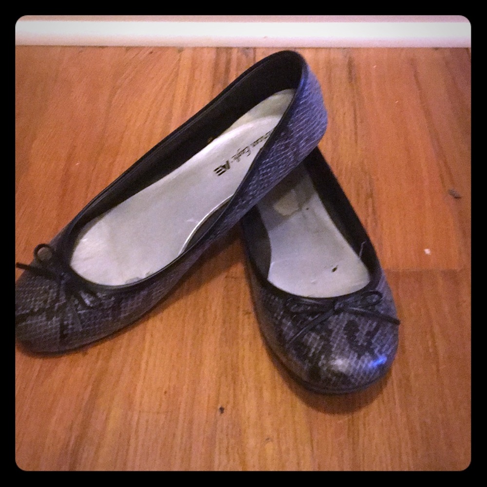 Used snake print ballet flats